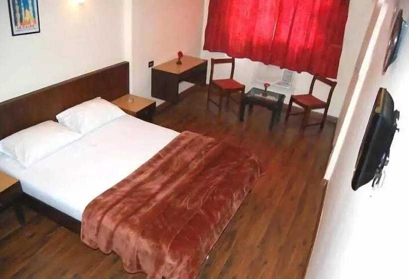 اتاق استاندارد یک نفره, King Hotel Cairo