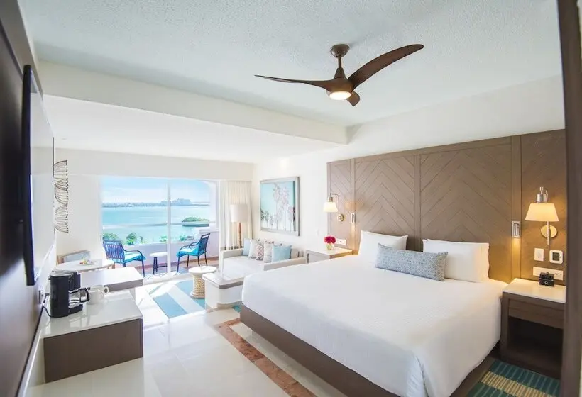Juniorsviitti King-vuode, Sunscape Cancun All Inclusive Resort & Spa