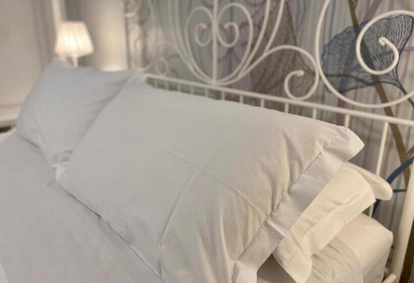 バルコニー付きスタンダードルーム, Borgo Incoronata B&b