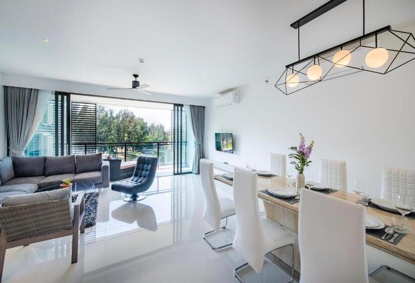 Апартаменты 3 Спальни, Cassia Residences By Laguna Phuket