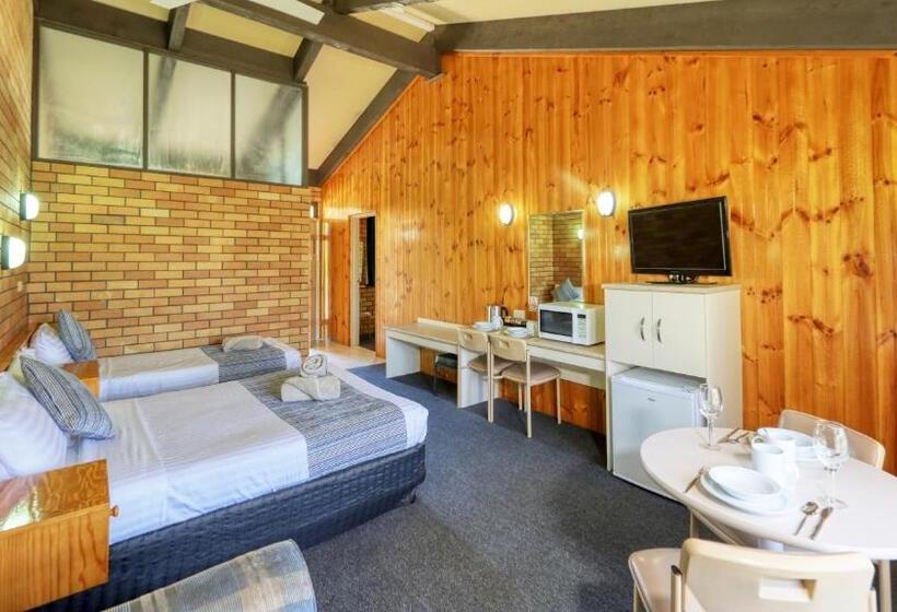 חדר משפחתי, All Travellers Motor Inn