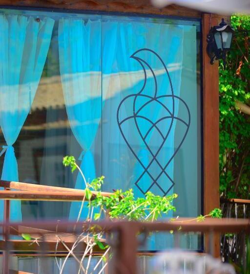 اتاق استاندارد با بالکن, Villae Pousada