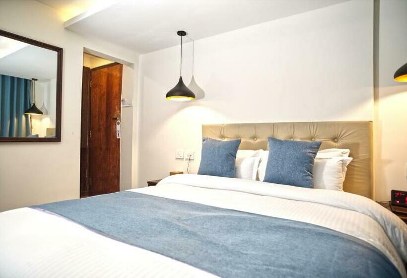 اتاق لوکس, Satkar Hotel And Spa