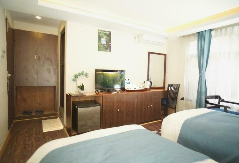 اتاق لوکس, Satkar Hotel And Spa