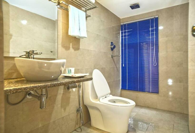 اتاق لوکس, Satkar Hotel And Spa