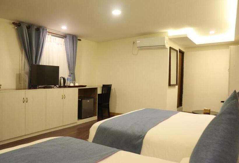 اتاق لوکس خانوادگی, Satkar Hotel And Spa