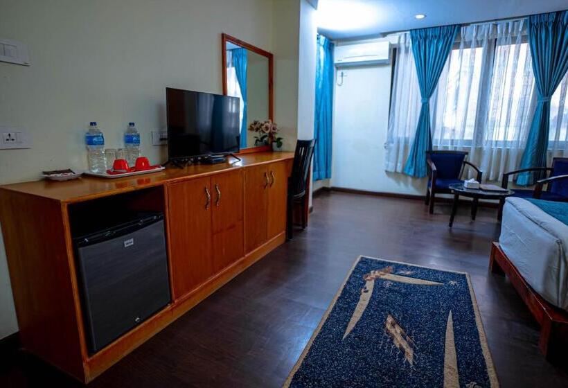 اتاق لوکس, Satkar Hotel And Spa