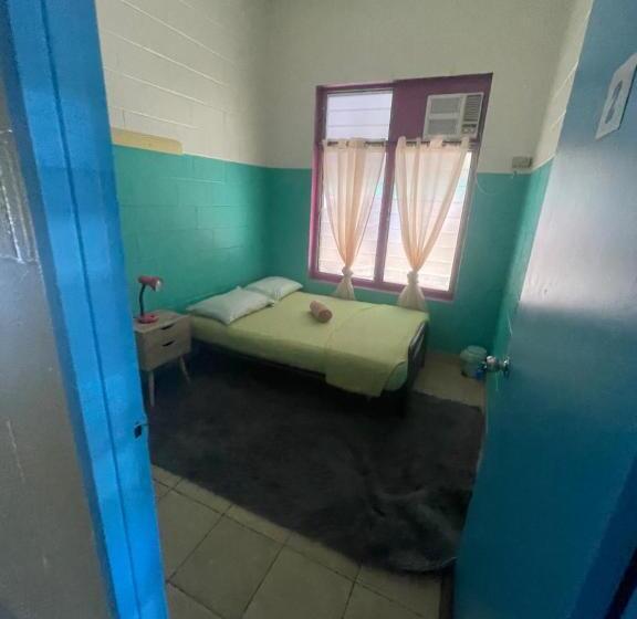 エコノミールーム, The Cozy Hostel   Motel