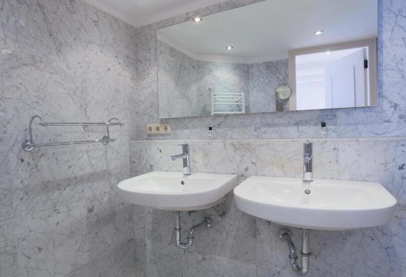 Deluxe Suite King Bed, Empiric Keizersgracht