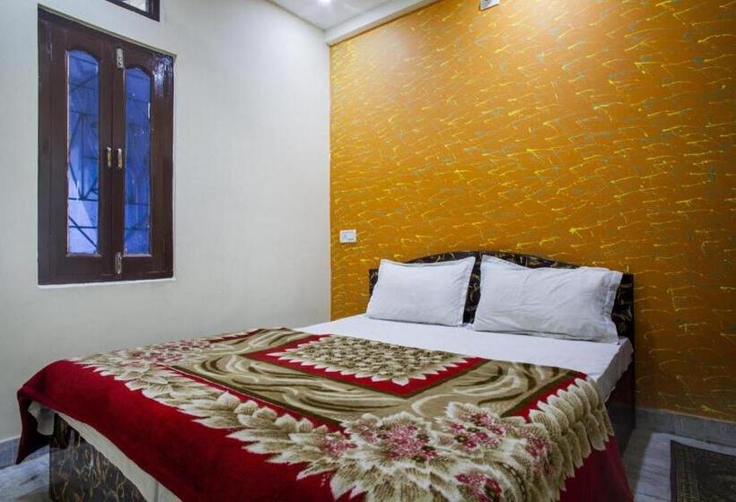 חדר אקונומי, Hari Home