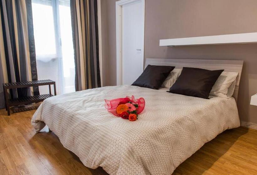 اتاق لوکس چهار تخته, Mirabilia Urbis Roma