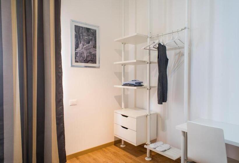 اتاق لوکس سه تخته, Mirabilia Urbis Roma