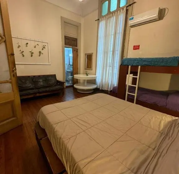 Perhehuone, High Hostel Rosario