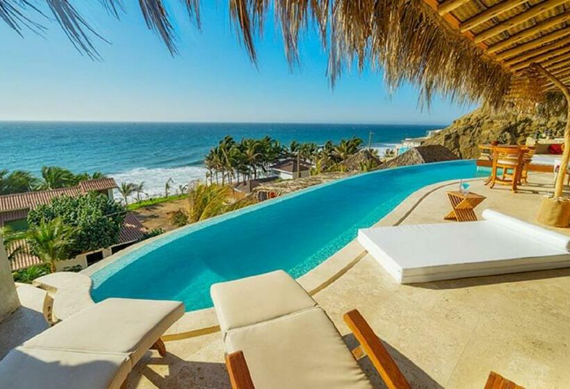 Номер Deluxe Кровать Кинг, Dco Suites Lounge & Spa