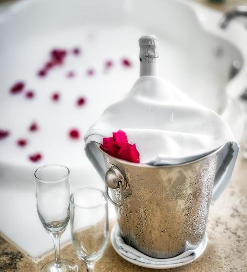Номер Deluxe Кровать Кинг, Dco Suites Lounge & Spa