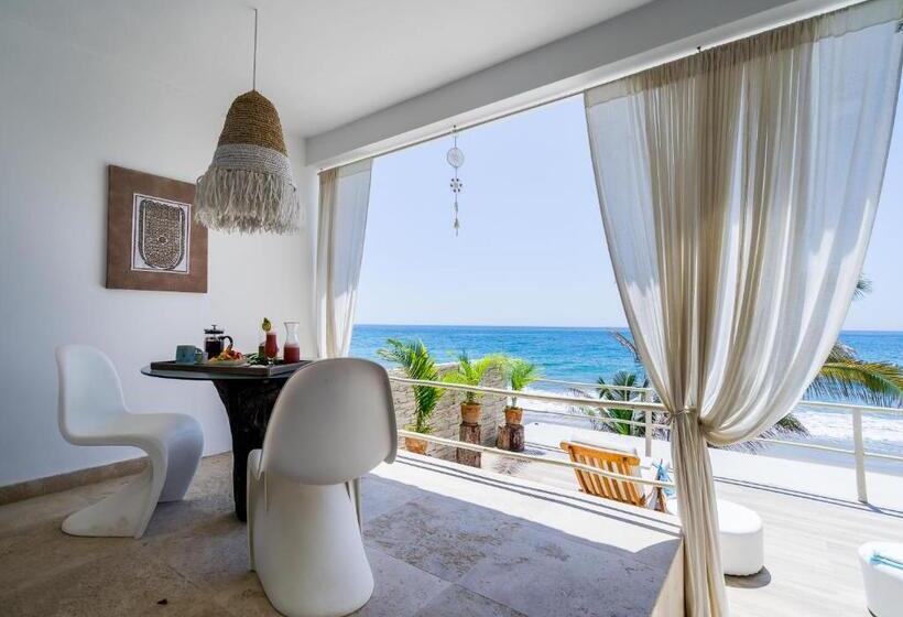 Номер Deluxe Кровать Кинг, Dco Suites Lounge & Spa