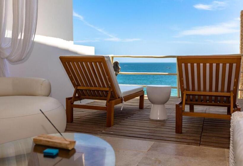 Полулюкс, Dco Suites Lounge & Spa