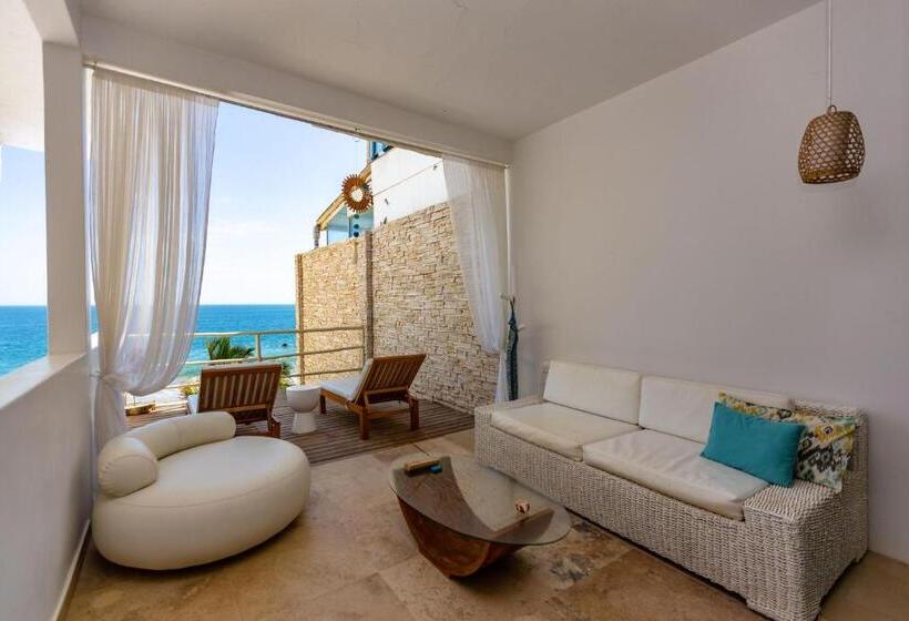 Полулюкс, Dco Suites Lounge & Spa