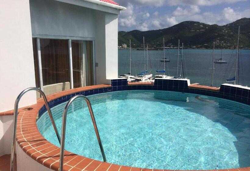 جناح مزود بحمام سباحة, Fort Burt