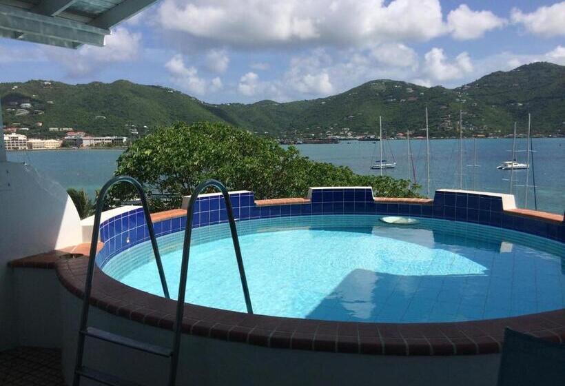 جناح سوبيريور مطل علي البحر, Fort Burt