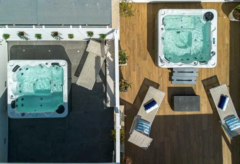 デラックススイート, Acquarò Suite Jacuzzi