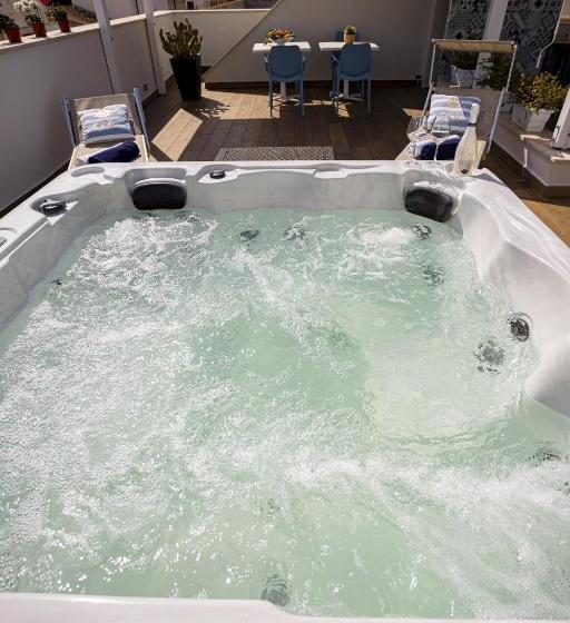 Люкс с Террасой, Acquarò Suite Jacuzzi