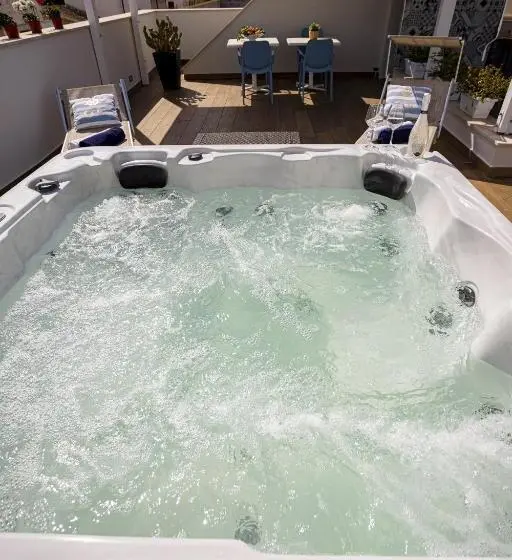 テラス付スイート, Acquarò Suite Jacuzzi