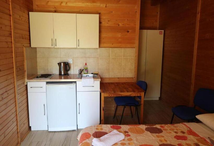 استودیو استاندارد با چشمانداز باغ, Guest House Jadran Pol