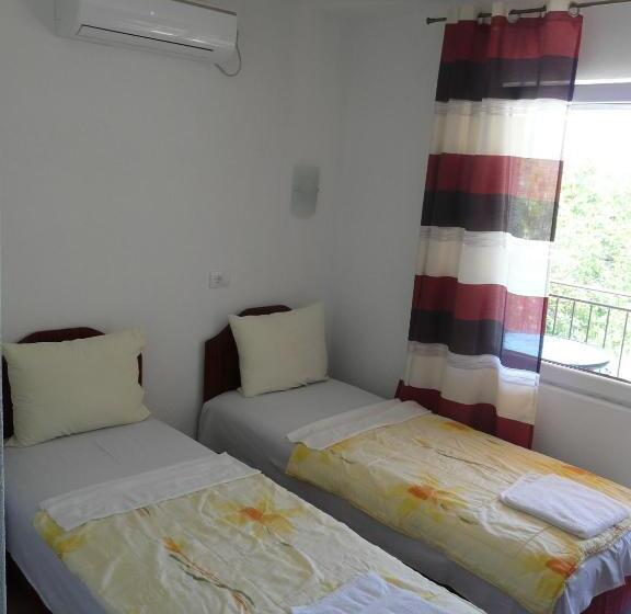 اتاق استاندارد با بالکن, Guest House Jadran Pol