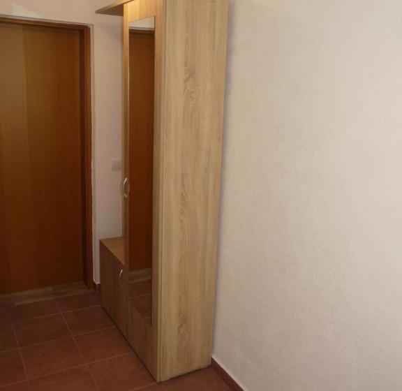 اتاق استاندارد با چشمانداز کوهستان, Guest House Jadran Pol