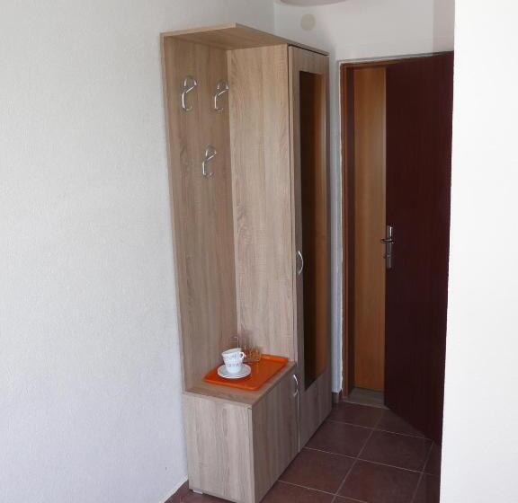 اتاق استاندارد با چشمانداز کوهستان, Guest House Jadran Pol