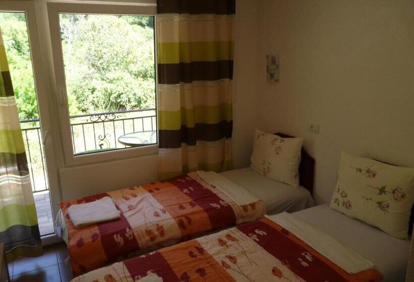 اتاق استاندارد با چشمانداز کوهستان, Guest House Jadran Pol