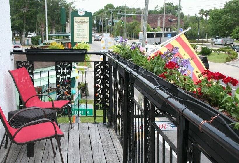 شقة ديلوكس غرفة واحدة, The Loft At Menorcan Square