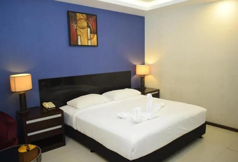 Chambre Deluxe, Million Day