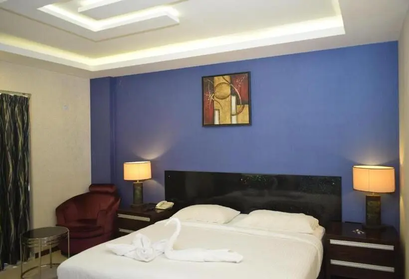 Chambre Deluxe, Million Day