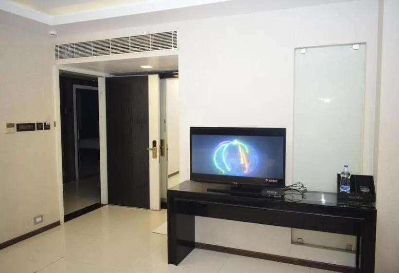 Chambre Deluxe, Million Day