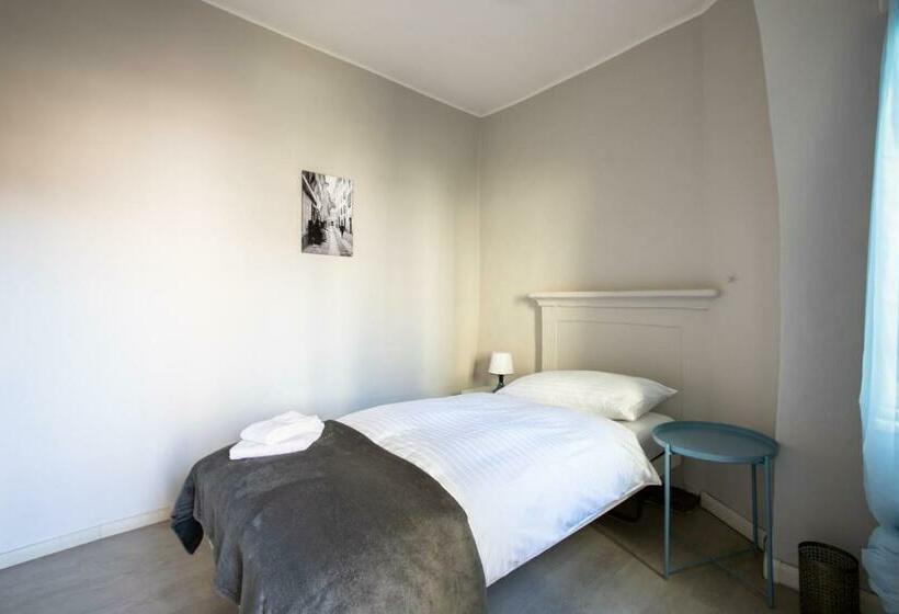 标准单人间共用浴室, Osteria Pozzo