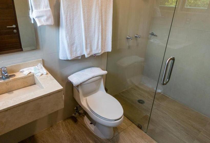 سوییت, La Loma Suites
