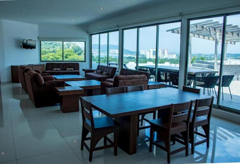 آپارتمان 1 خوابه با تراس, La Loma Suites