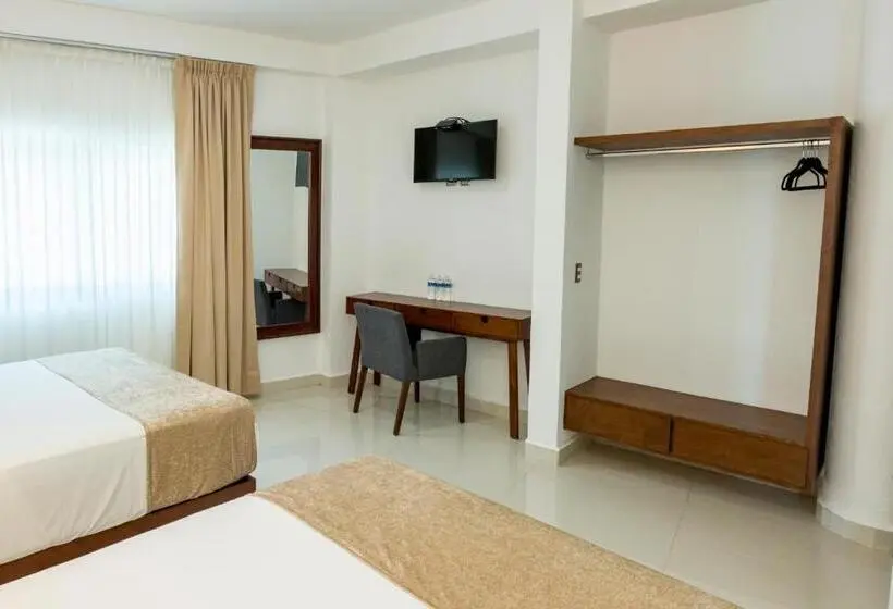 Classic Neljän Hengen Huone, La Loma Suites