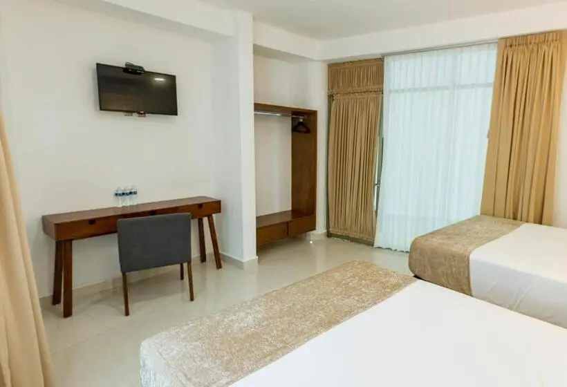 Classic Neljän Hengen Huone, La Loma Suites