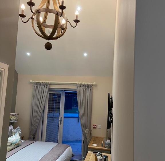 스탠다드 룸 가든 전망, Kirkwirral Guest House   Not Self Catering