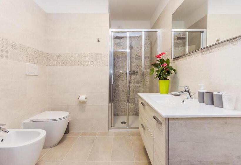 إستوديو قياسى مطلّ علي الحديقة, Residence   Il Giardino Del Cigno