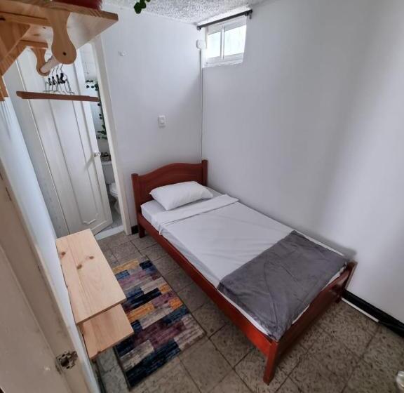 Standart Tek Kişilik Oda, Tatami Hostel