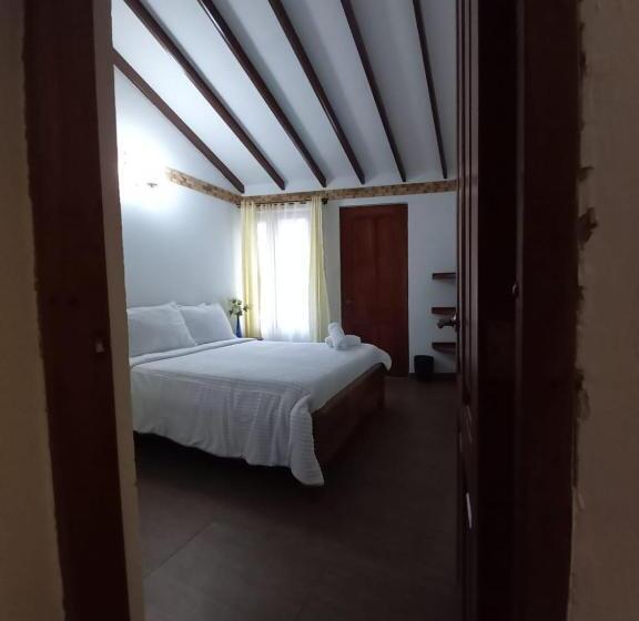 バルコニー付きスタンダードルーム, Casa Lewana