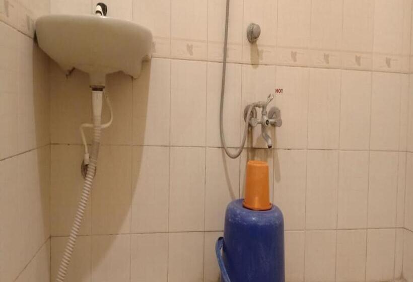 이코노미 룸, Ice Berg Deluxe Lodge