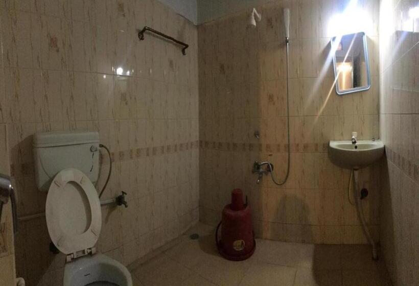 이코노미 룸, Ice Berg Deluxe Lodge