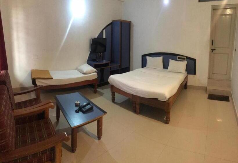 이코노미 트리플 룸, Ice Berg Deluxe Lodge