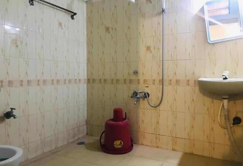 이코노미 트리플 룸, Ice Berg Deluxe Lodge