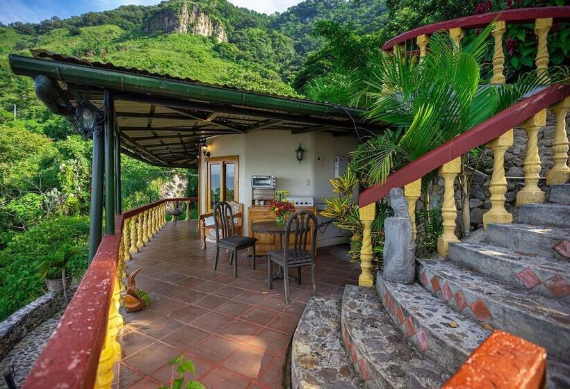 اتاق لوکس با تخت دو نفره بزرگ, Jenna S River Bed & Breakfast